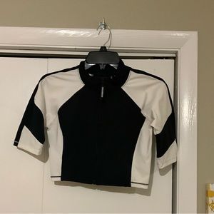 Good American scuba zip up shirt